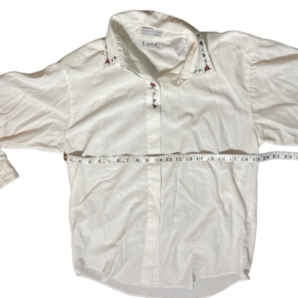 Tabi International Vintage White Blouse with Floral Embroidery Size Medium - Picture 7 of 7